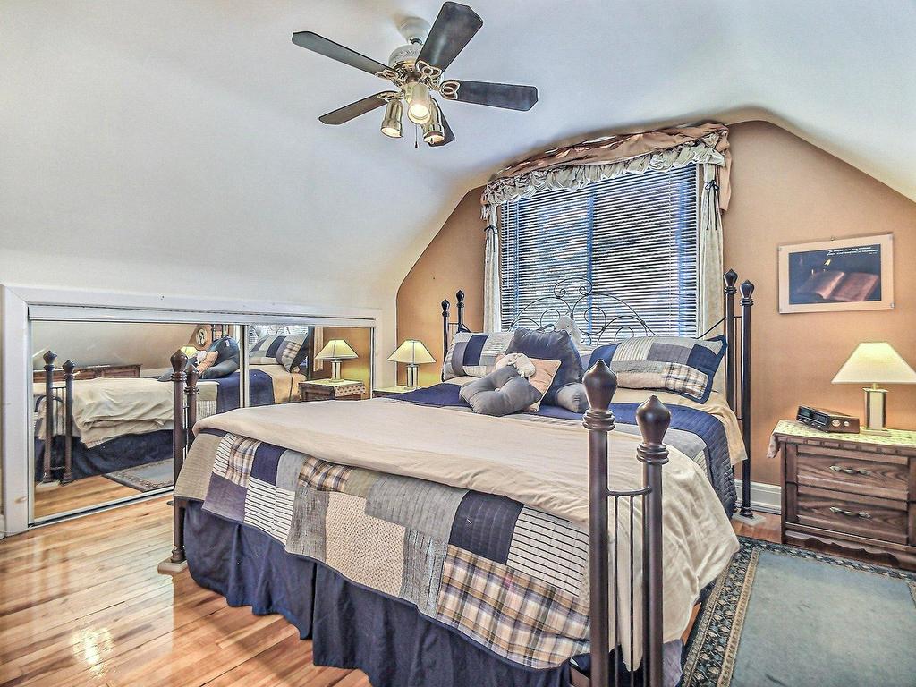 









197


Boul. Montclair

,
Hull (Gatineau),




QC
J8Y2G8

