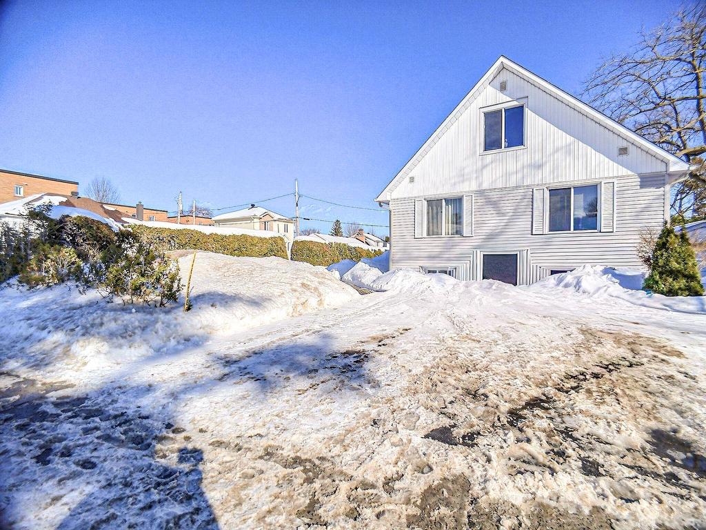 









197


Boul. Montclair

,
Hull (Gatineau),




QC
J8Y2G8

