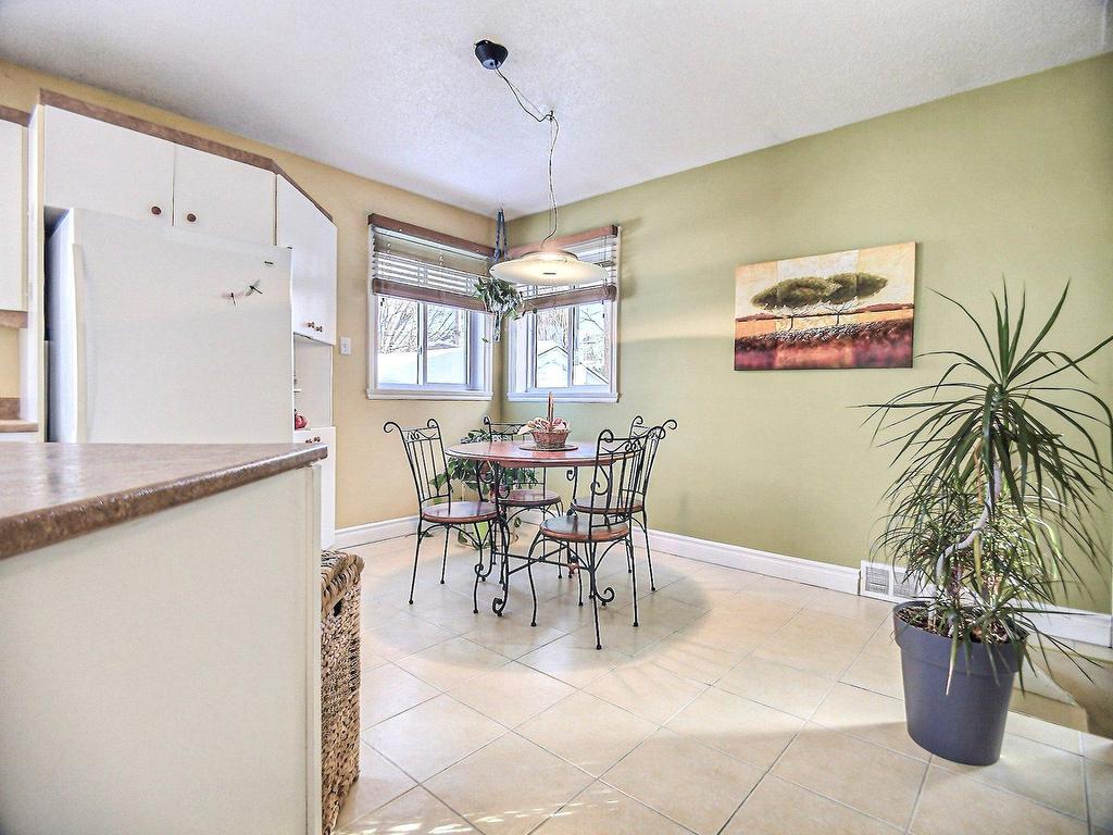 









197


Boul. Montclair

,
Hull (Gatineau),




QC
J8Y2G8

