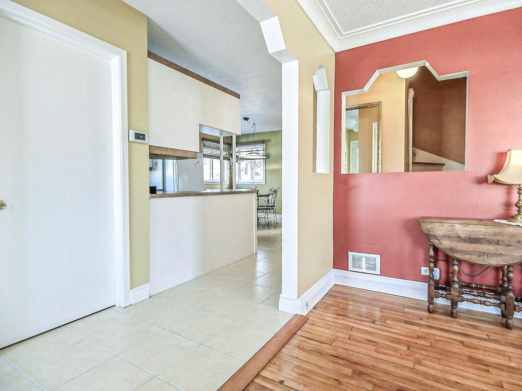









197


Boul. Montclair

,
Hull (Gatineau),




QC
J8Y2G8

