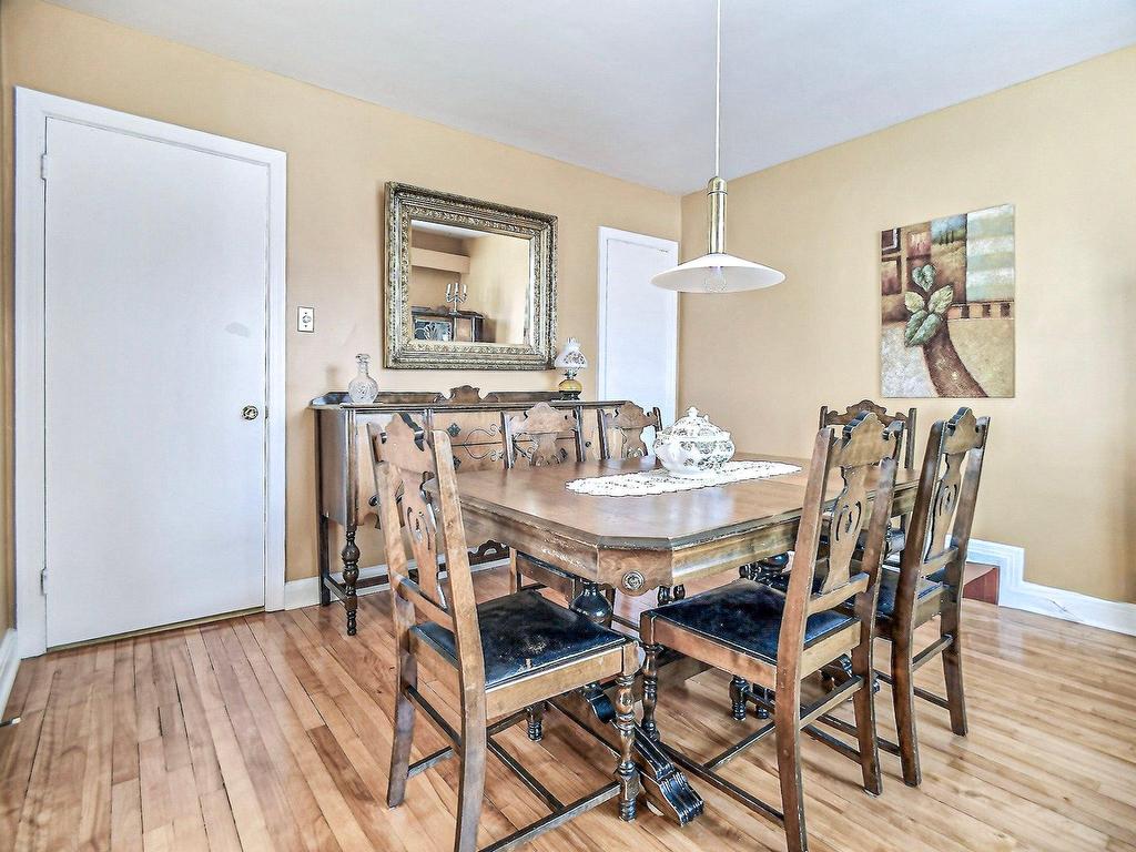 









197


Boul. Montclair

,
Hull (Gatineau),




QC
J8Y2G8

