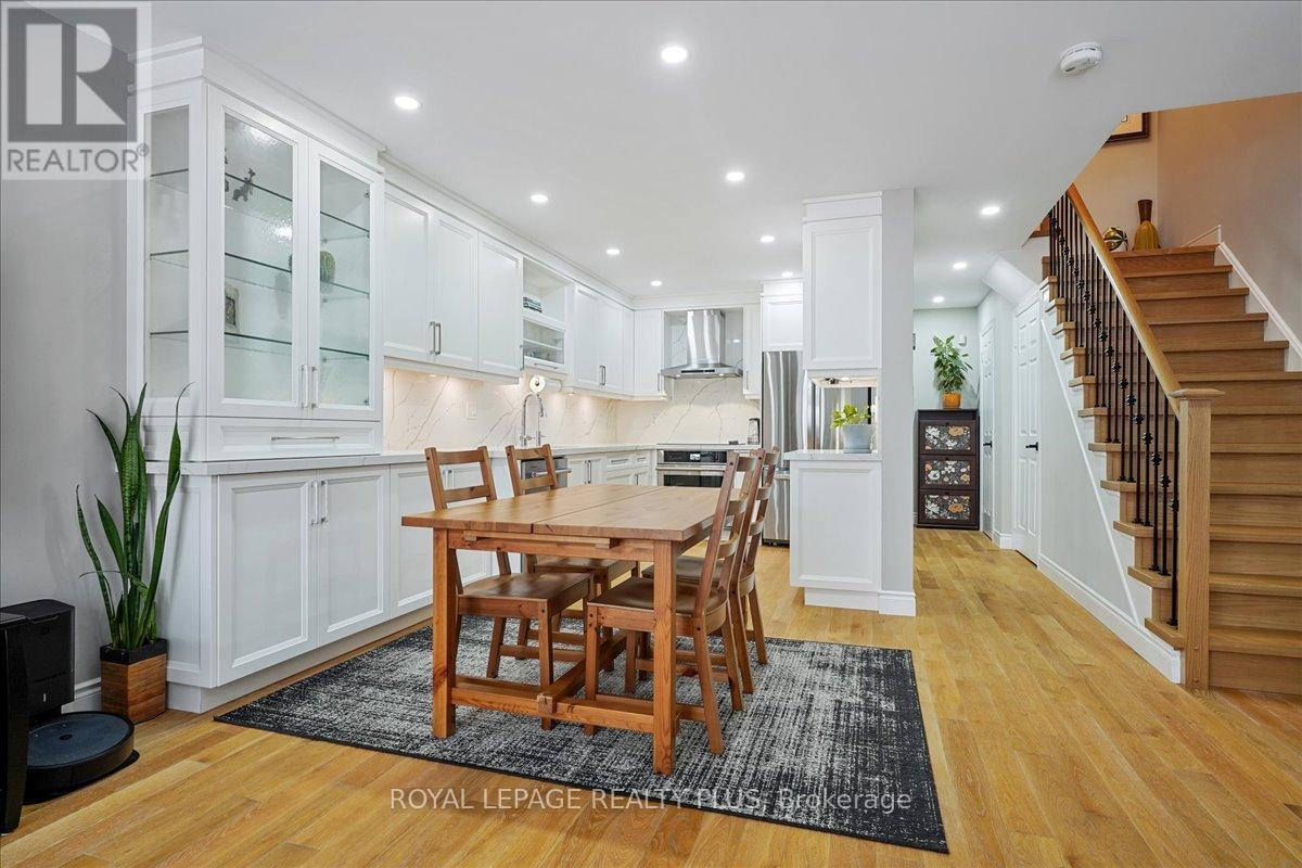 












5300 PALMETTO PLACE

,
Mississauga,




Ontario
L5M0C7

