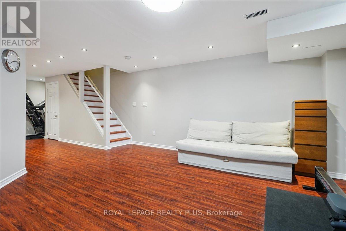 












5300 PALMETTO PLACE

,
Mississauga,




Ontario
L5M0C7

