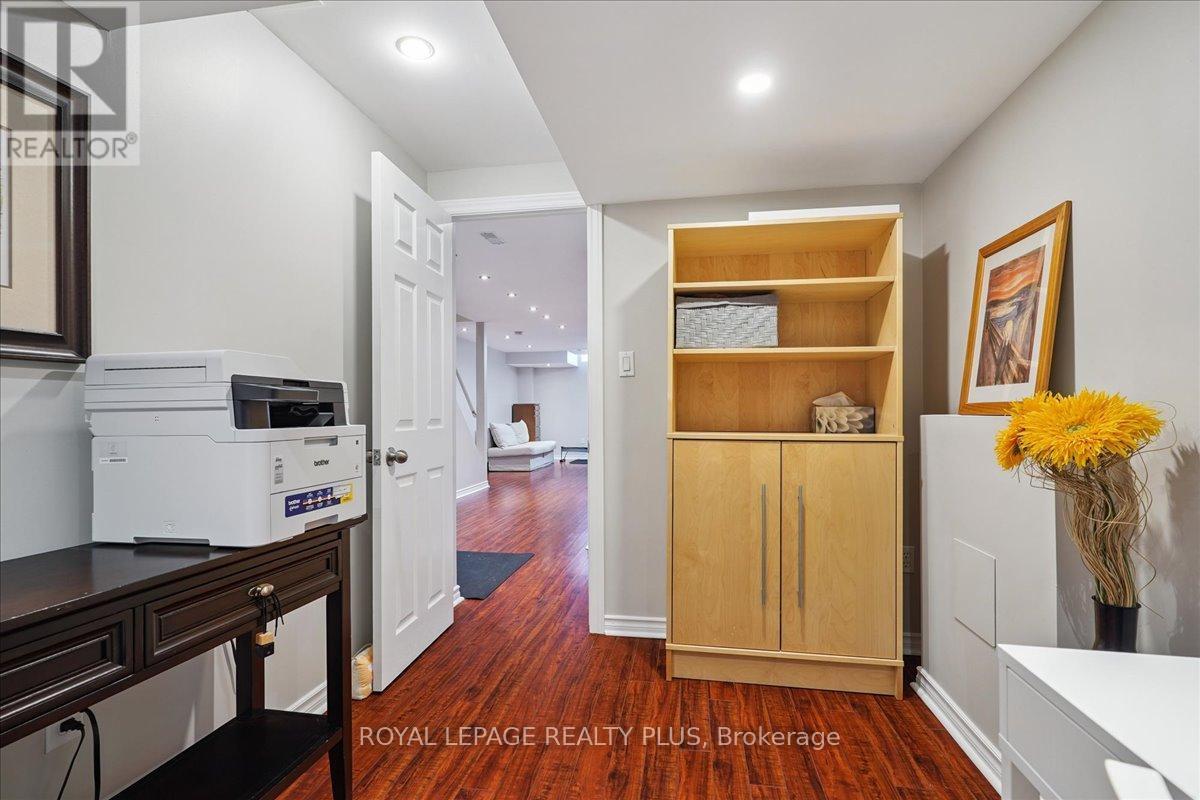 












5300 PALMETTO PLACE

,
Mississauga,




Ontario
L5M0C7

