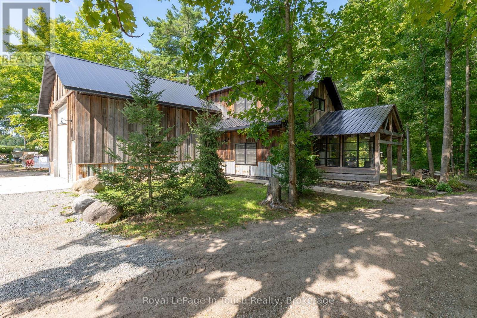 












440 CONCESSION RD 16 CONCESSION E

,
Tiny,




Ontario
L9M0P1

