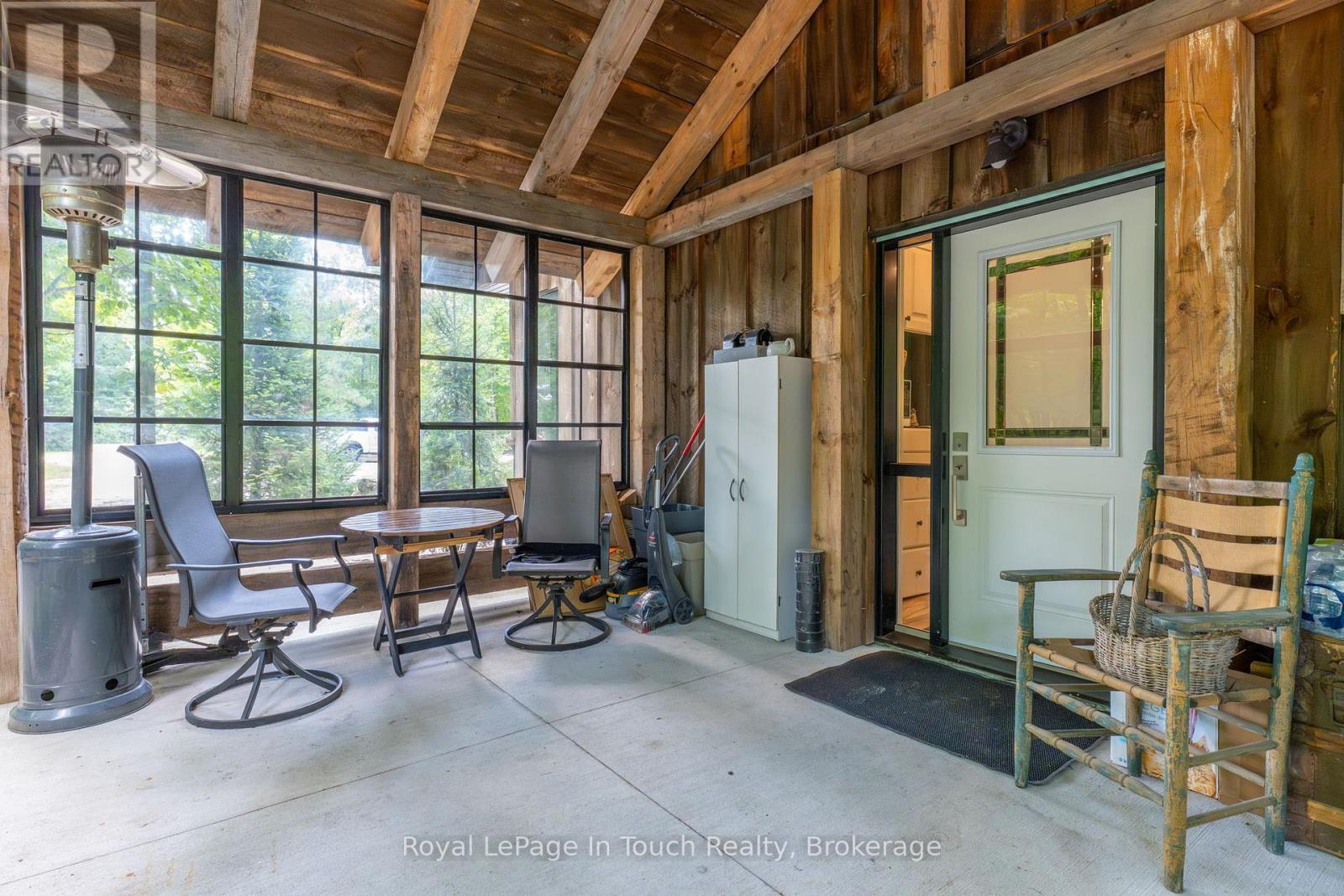 












440 CONCESSION RD 16 CONCESSION E

,
Tiny,




Ontario
L9M0P1

