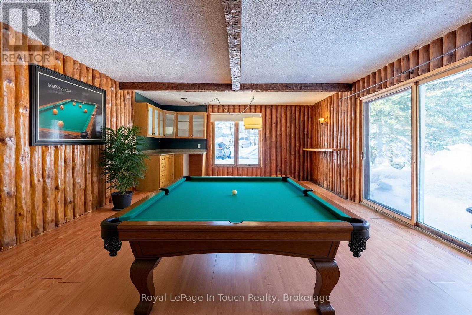 












440 CONCESSION RD 16 CONCESSION E

,
Tiny,




Ontario
L9M0P1

