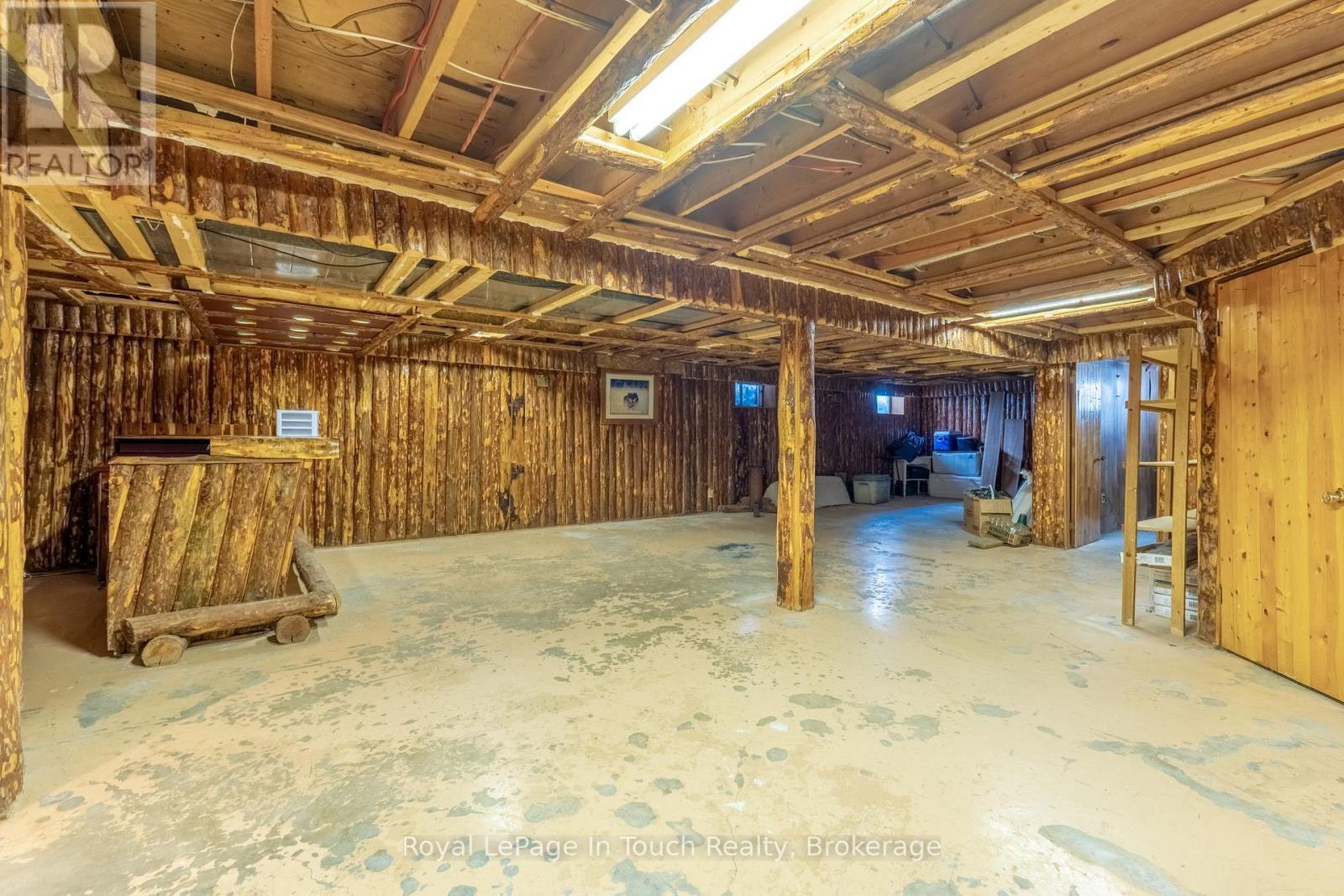












440 CONCESSION RD 16 CONCESSION E

,
Tiny,




Ontario
L9M0P1

