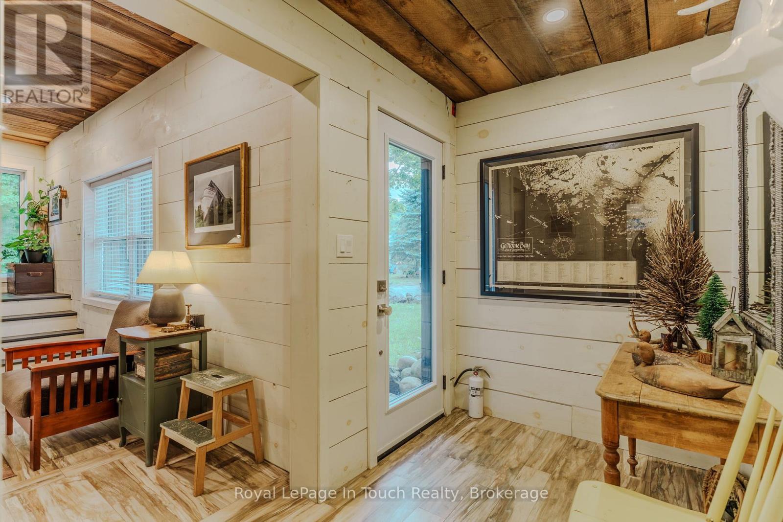 












440 CONCESSION RD 16 CONCESSION E

,
Tiny,




Ontario
L9M0P1

