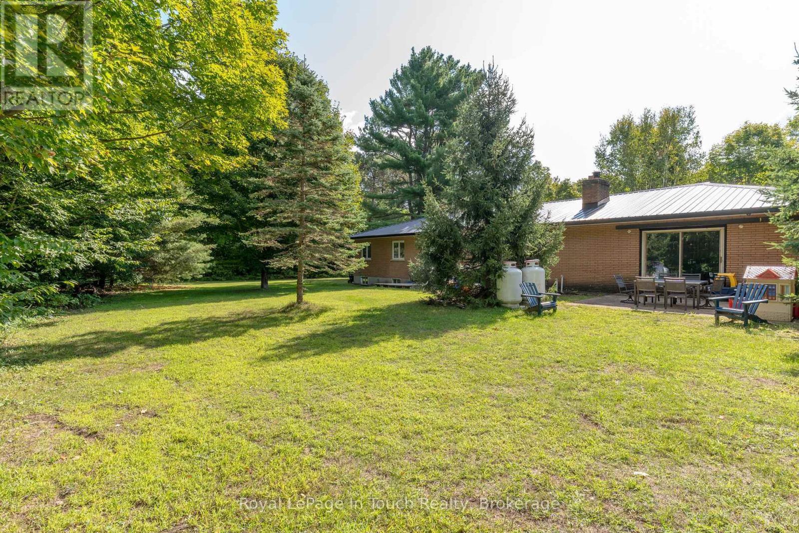 












440 CONCESSION RD 16 CONCESSION E

,
Tiny,




Ontario
L9M0P1


