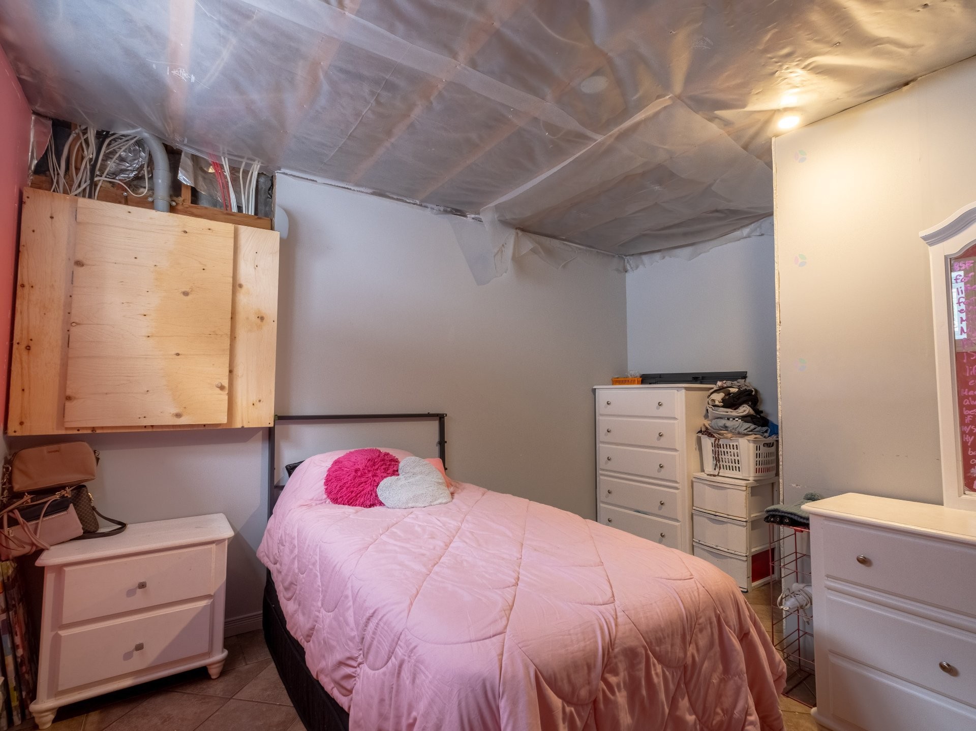 









28


Rue Deblois

,
Drummondville,




QC
J2A2M6


