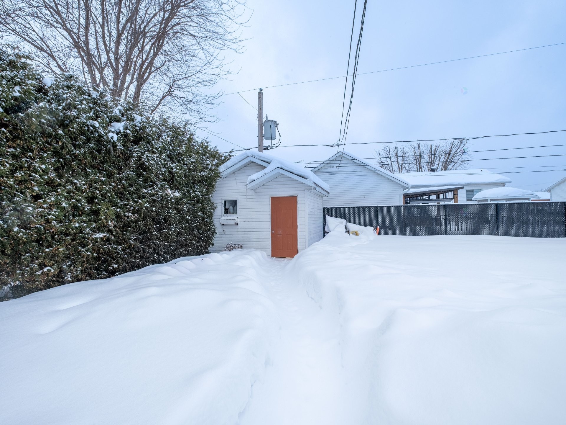 









28


Rue Deblois

,
Drummondville,




QC
J2A2M6

