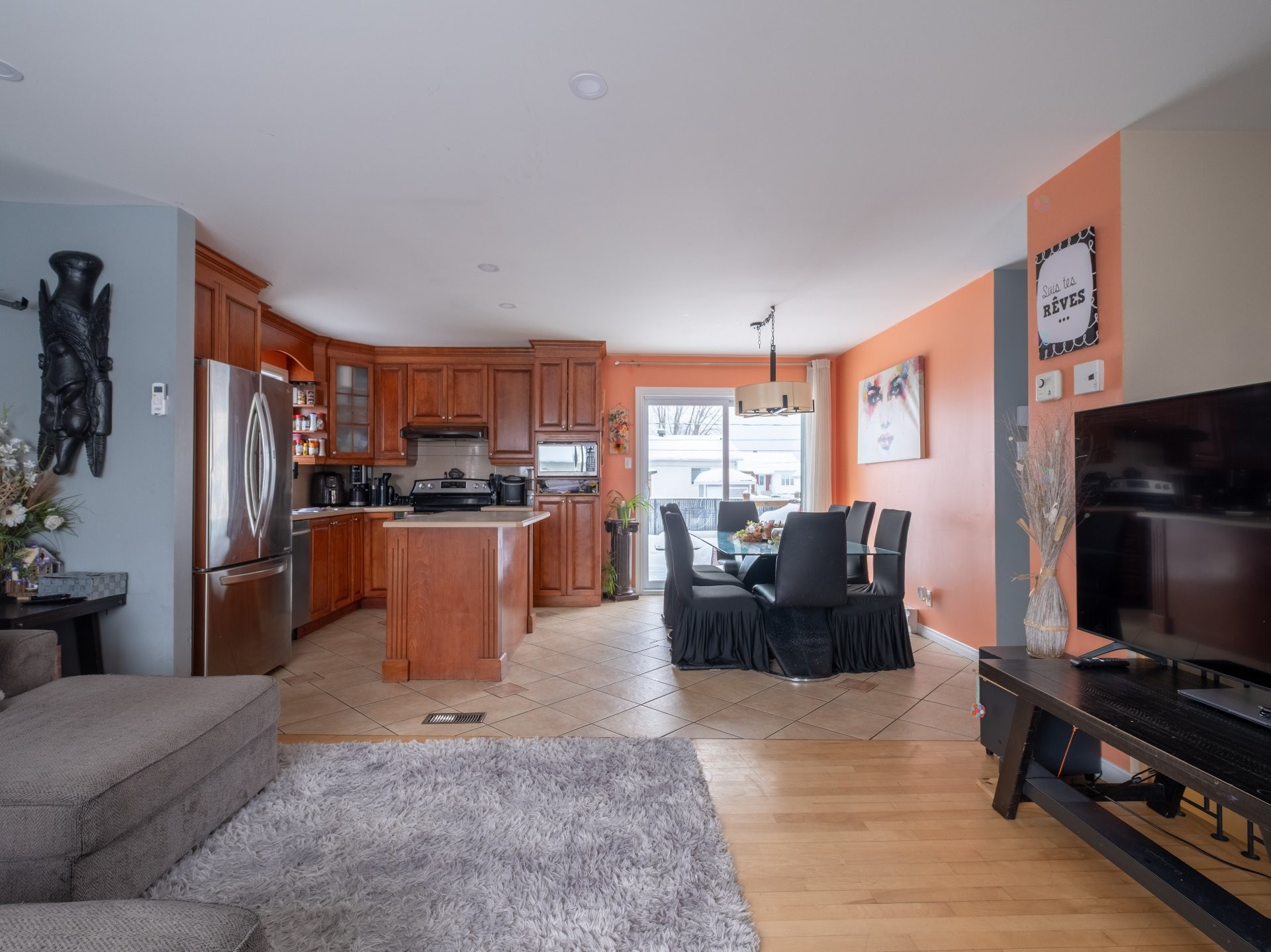 









28


Rue Deblois

,
Drummondville,




QC
J2A2M6

