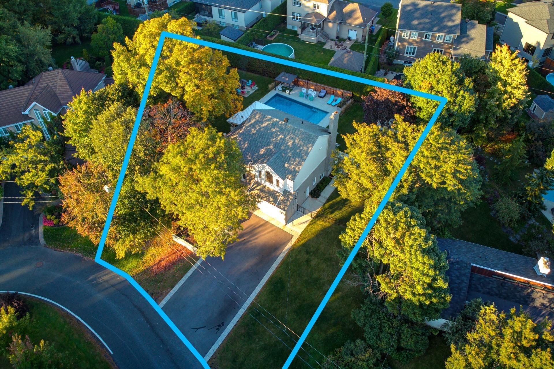 









25


Rue Carrier

,
Saint-Mathieu-de-Beloeil,




QC
J3G0G1

