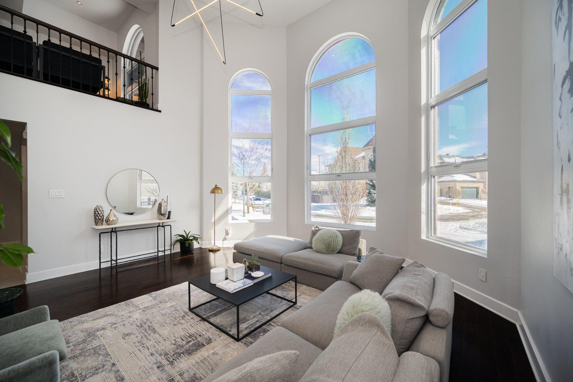 









2738


Carré Denise-Pelletier

,
Montréal (Saint-Laurent),




QC
H4R2T3

