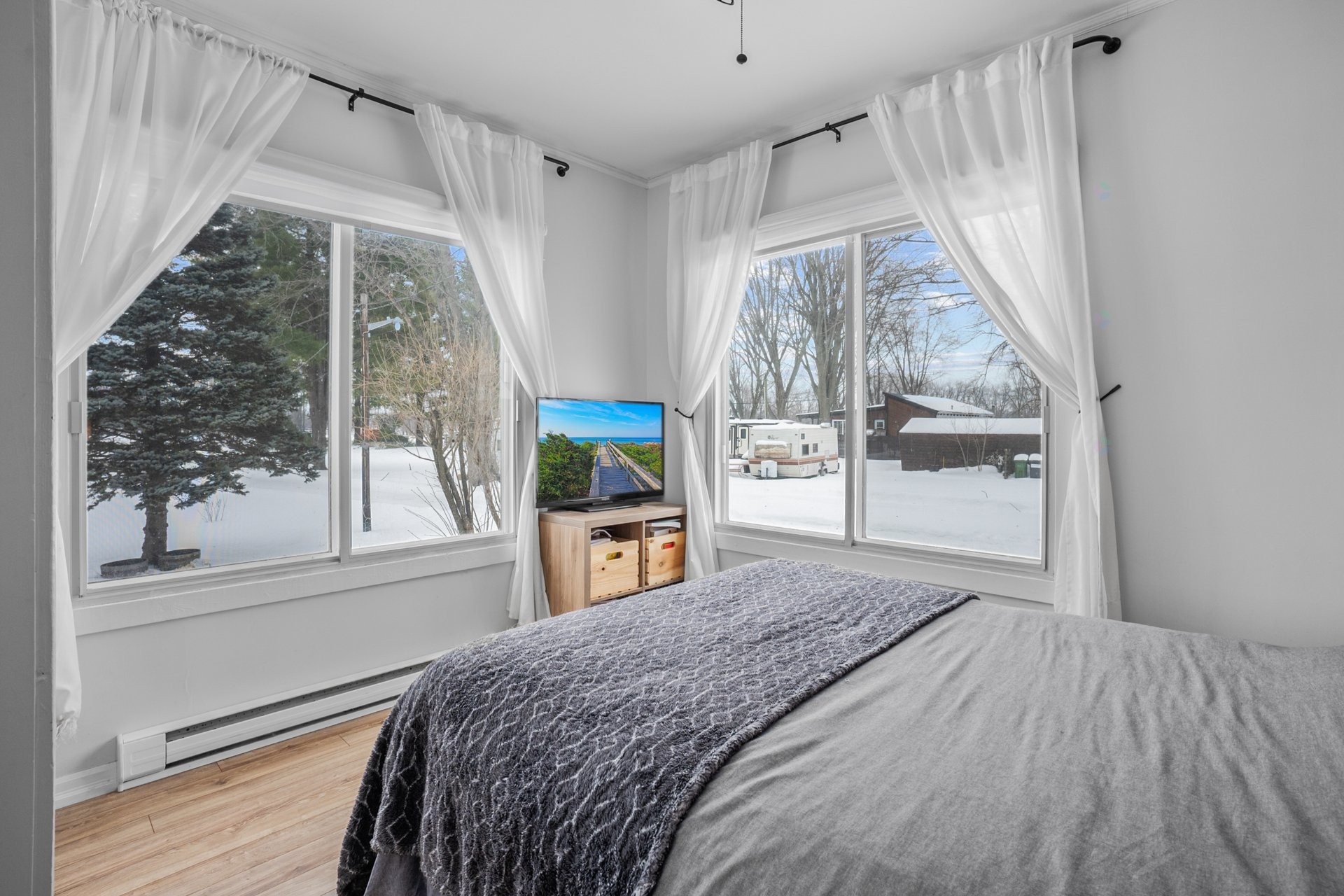 









58


Rg de l'Ile-St-Jean

,
Saint-François-du-Lac,




QC
J0G1M0

