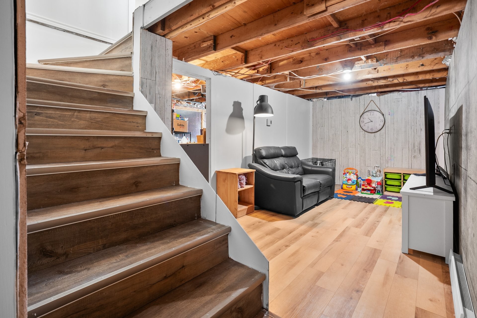 









58


Rg de l'Ile-St-Jean

,
Saint-François-du-Lac,




QC
J0G1M0

