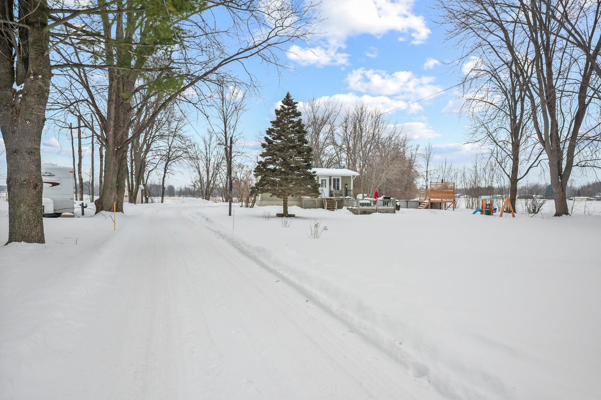 









58


Rg de l'Ile-St-Jean

,
Saint-François-du-Lac,




QC
J0G1M0

