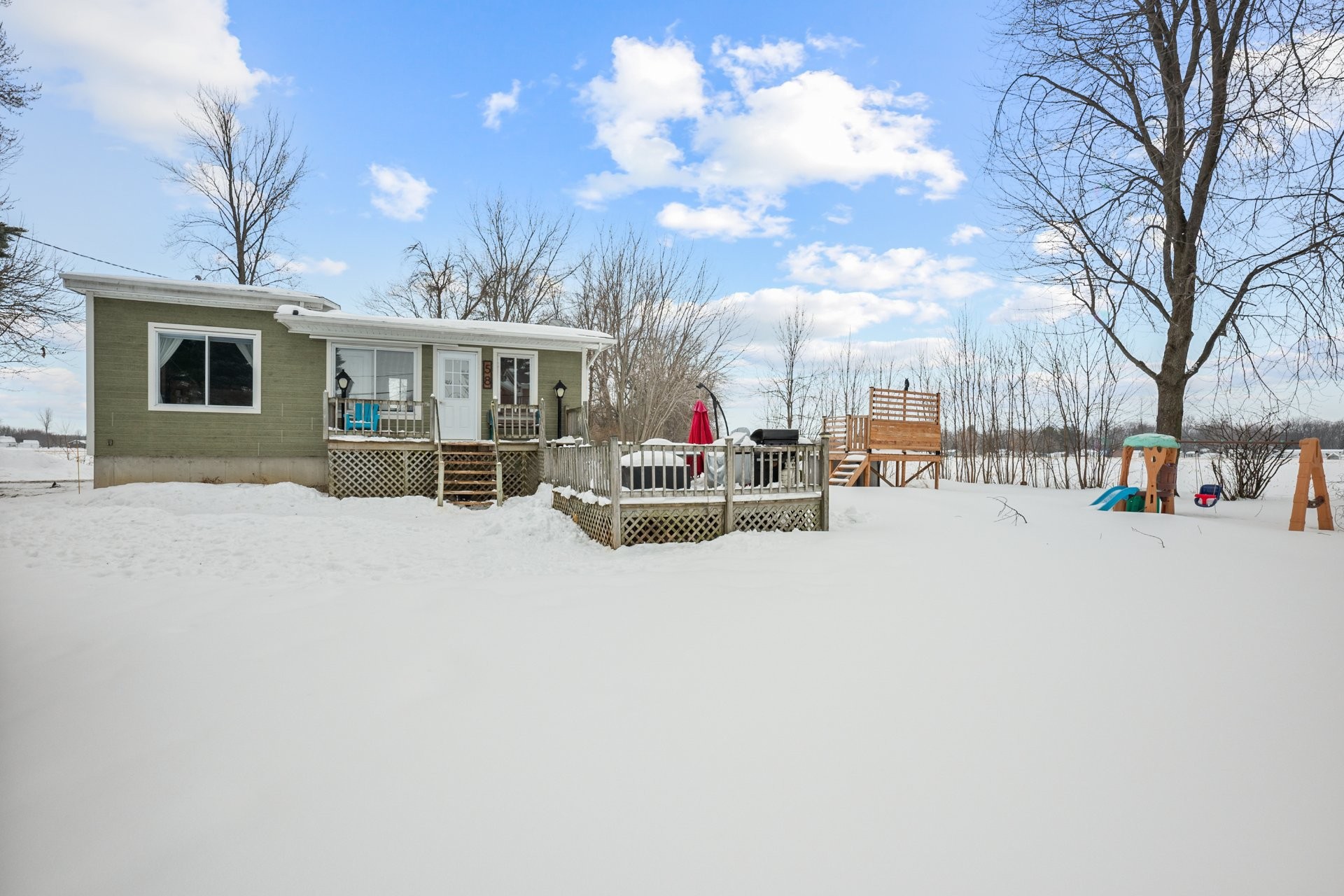 









58


Rg de l'Ile-St-Jean

,
Saint-François-du-Lac,




QC
J0G1M0

