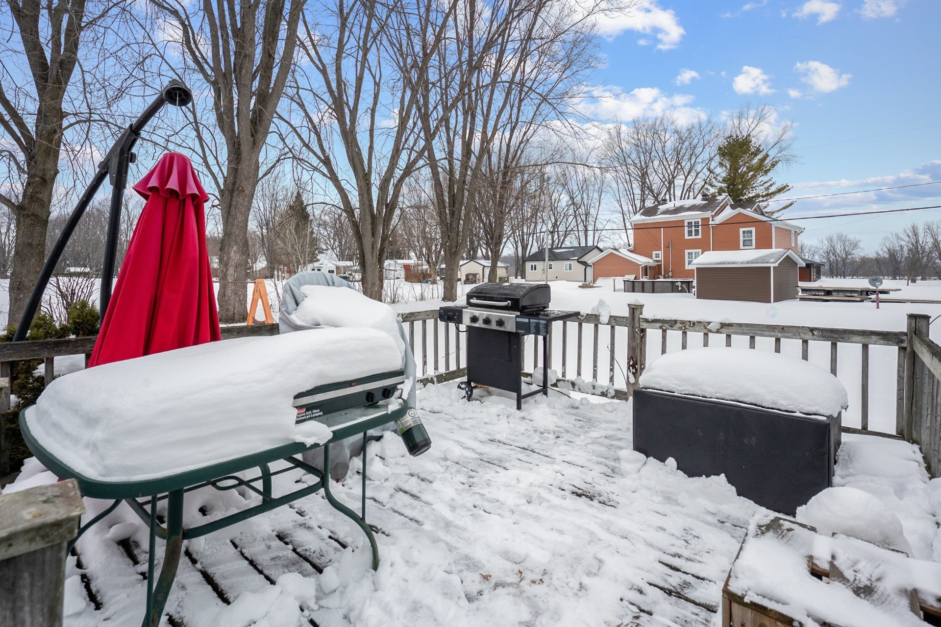 









58


Rg de l'Ile-St-Jean

,
Saint-François-du-Lac,




QC
J0G1M0

