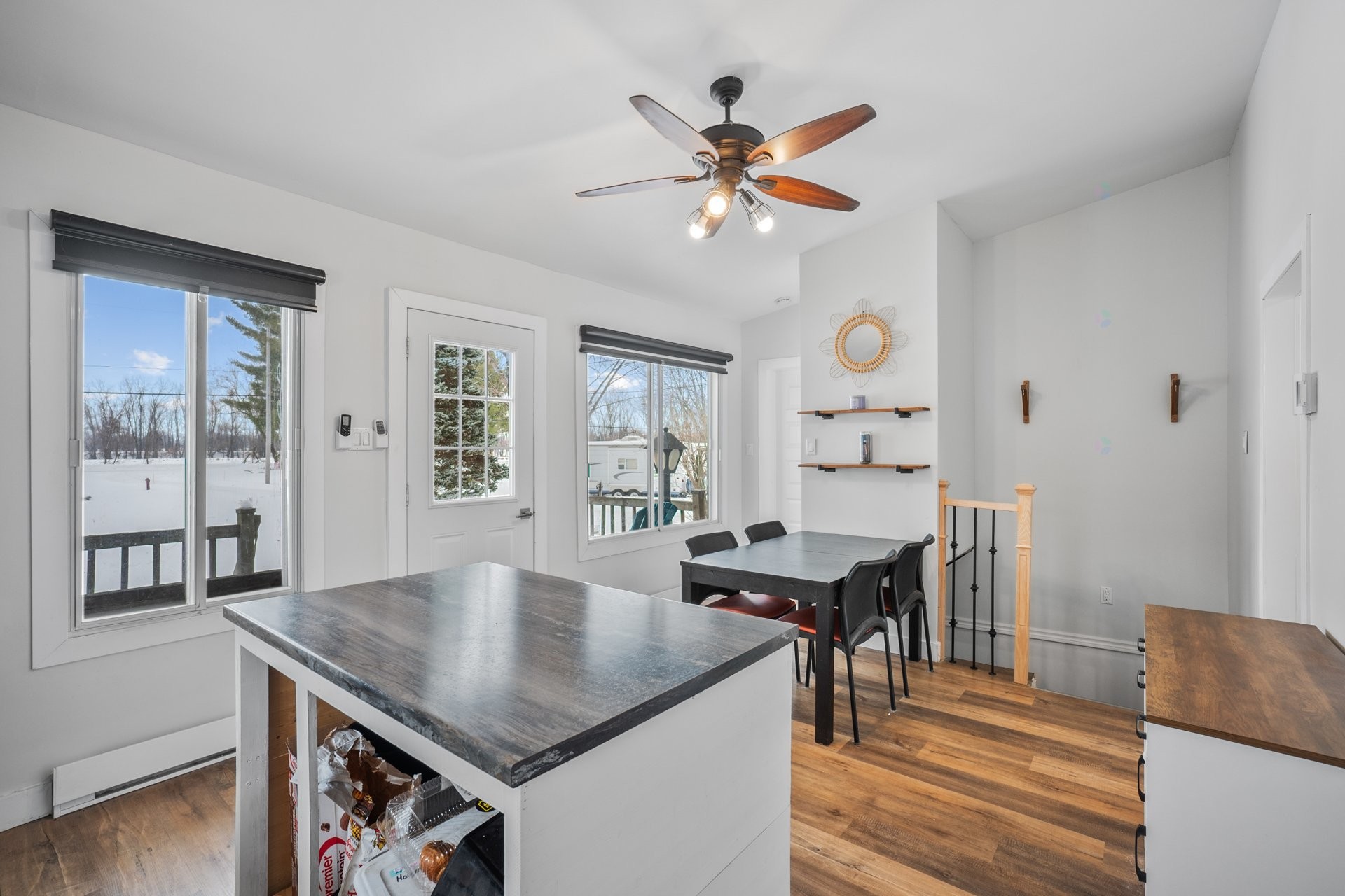 









58


Rg de l'Ile-St-Jean

,
Saint-François-du-Lac,




QC
J0G1M0

