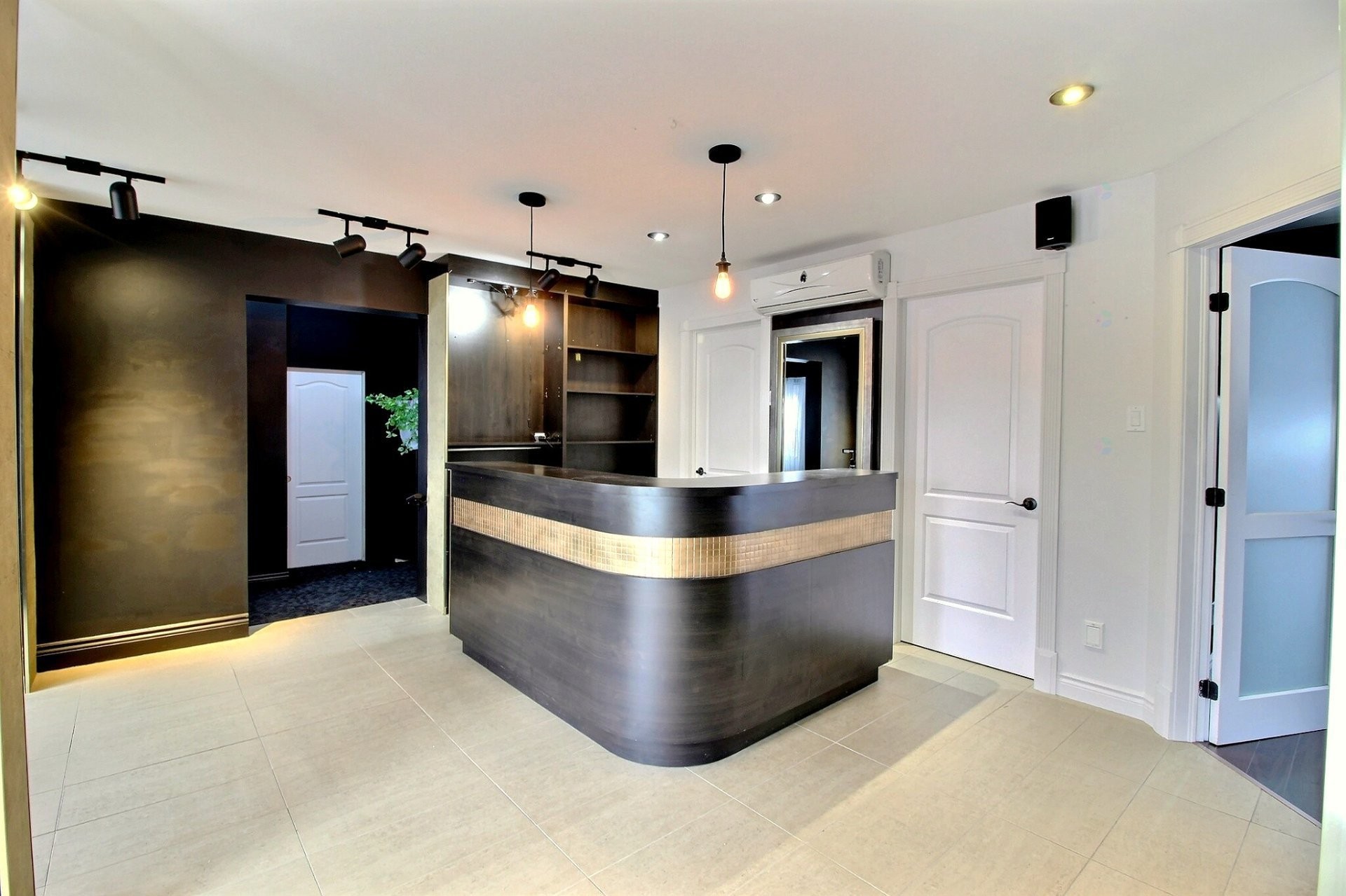 









121


Route 216

,
Stoke,




QC
J0B3G0

