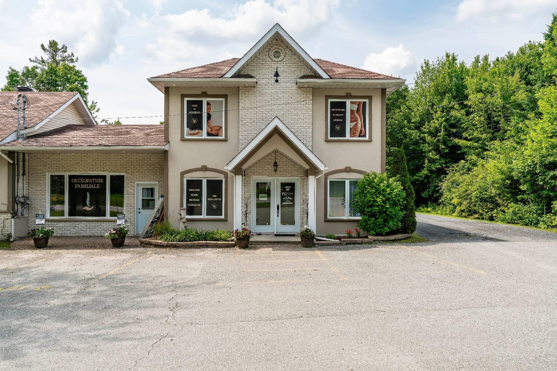 









121


Route 216

,
Stoke,




QC
J0B3G0


