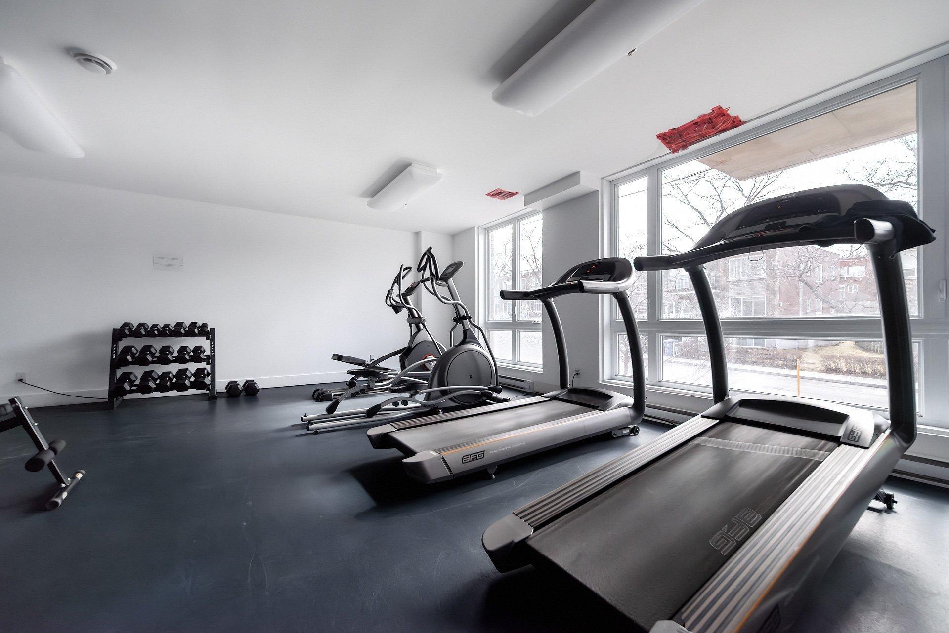 









2285


Av. Ekers

, PH404,
Mont-Royal,




QC
H3S1C6

