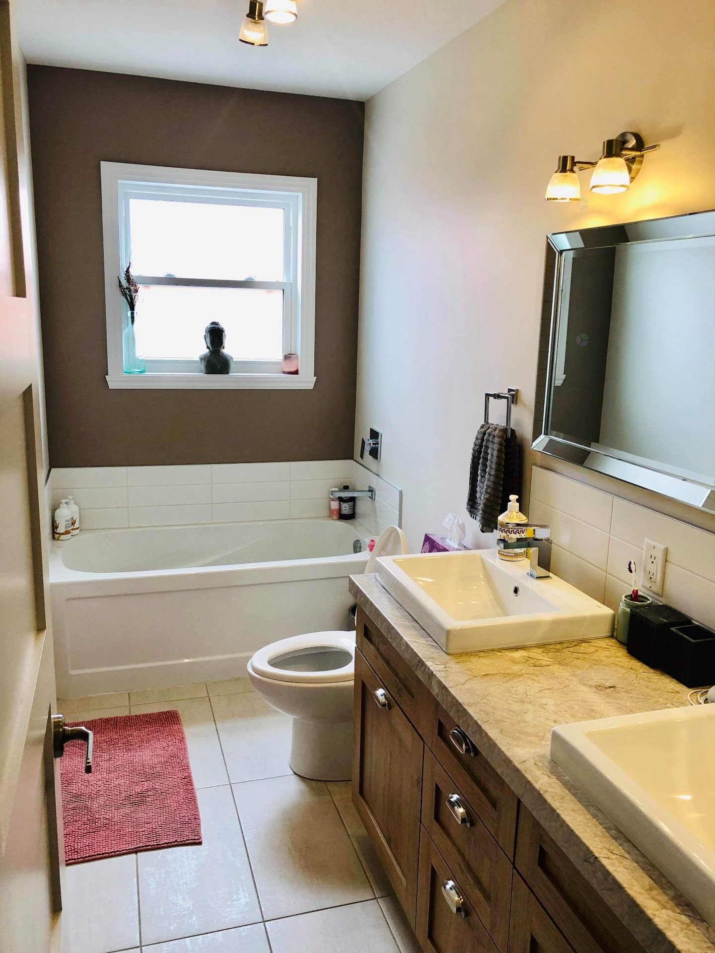 









838

 - 840


Boul. Taschereau

,
La Prairie,




QC
J5R1V9

