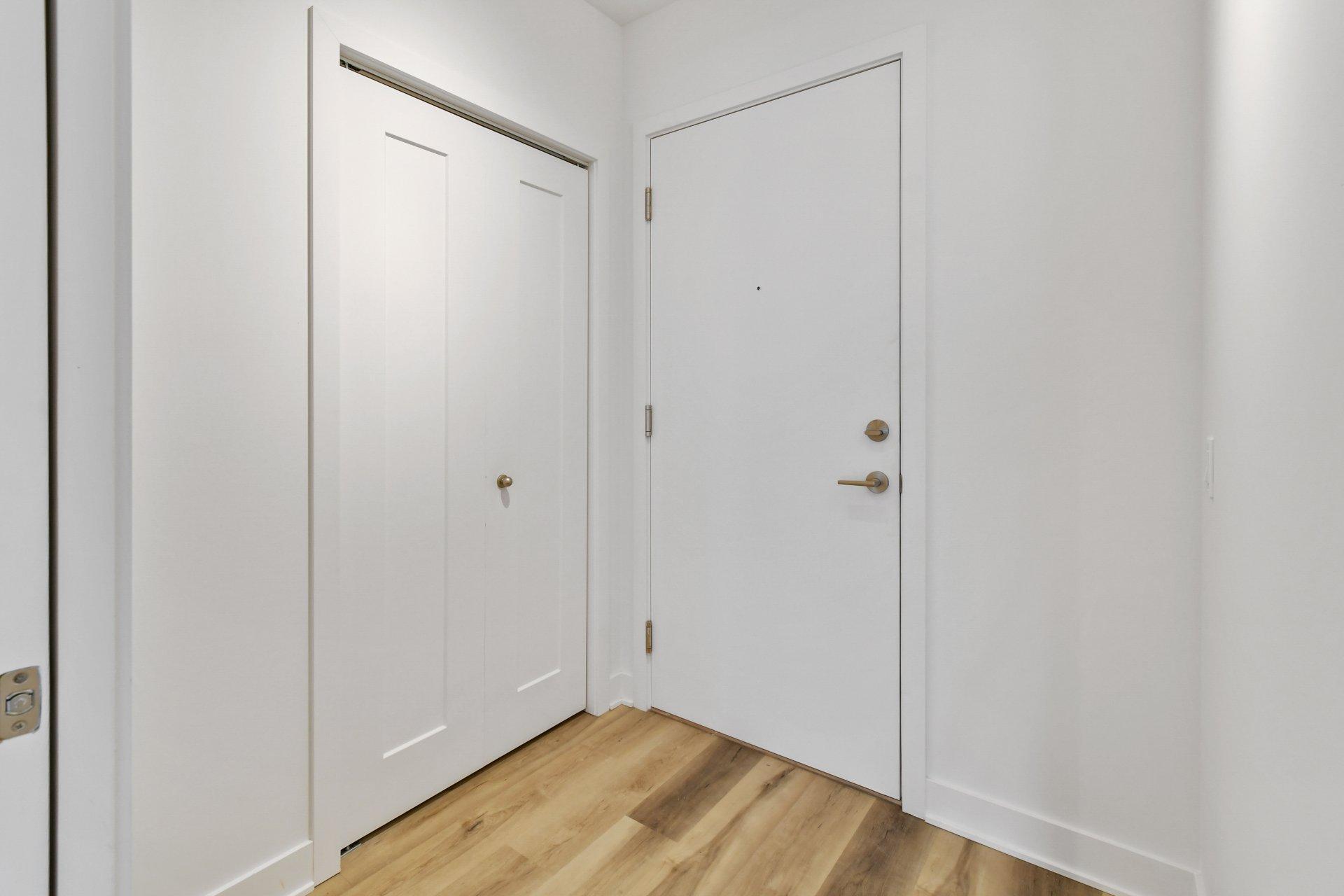 









2121


Av. Papineau

, 504,
Montréal (Ville-Marie),




QC
H2K4J5

