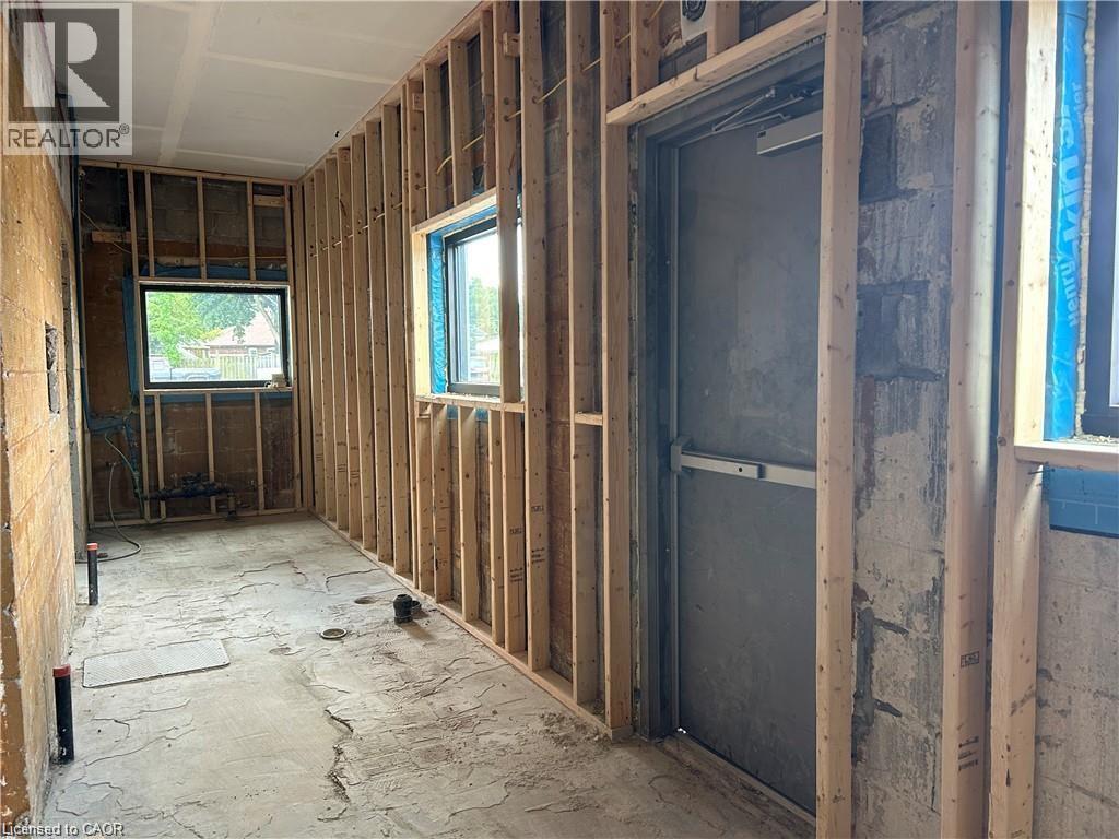 












63 QUEENSWAY W

,
Simcoe,




Ontario
N3Y2M7

