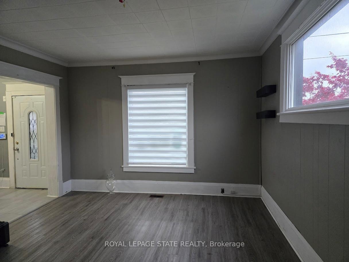 









4789


St Clair

Avenue,
Niagara Falls,




ON
L2E 3T2

