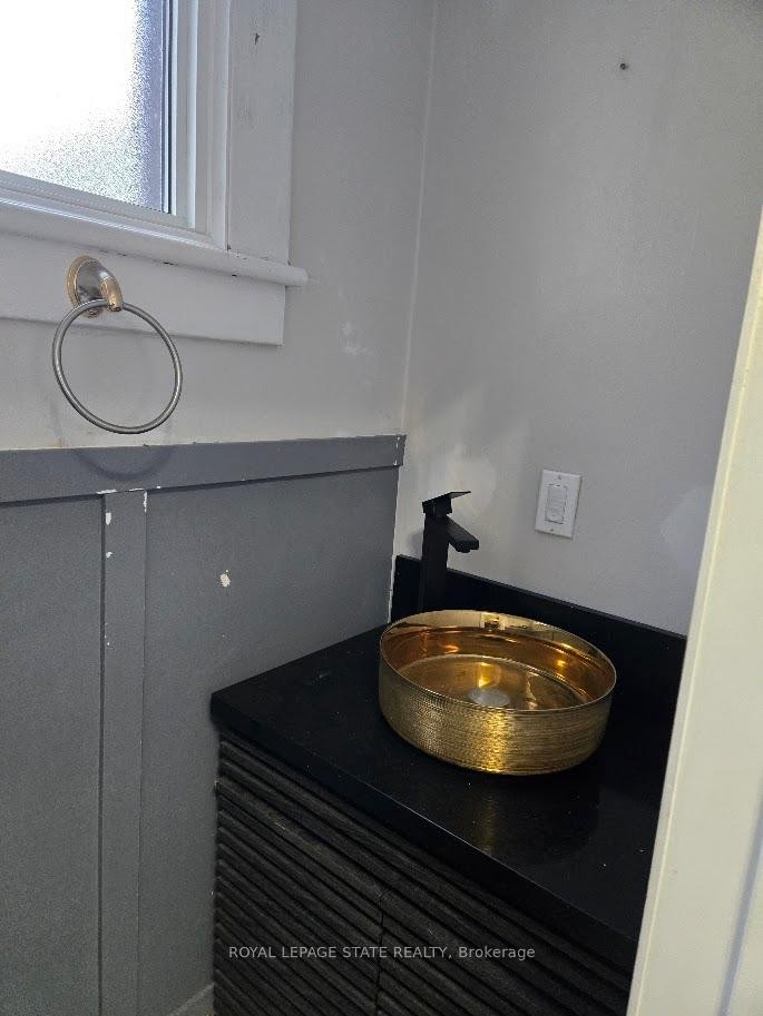 









4789


St Clair

Avenue,
Niagara Falls,




ON
L2E 3T2

