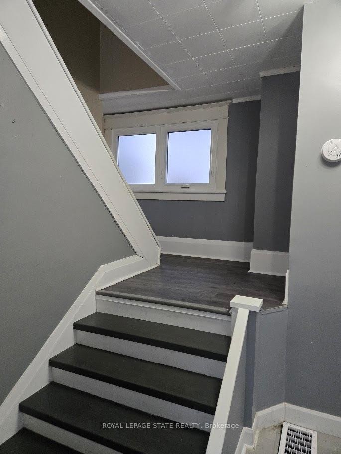 









4789


St Clair

Avenue,
Niagara Falls,




ON
L2E 3T2

