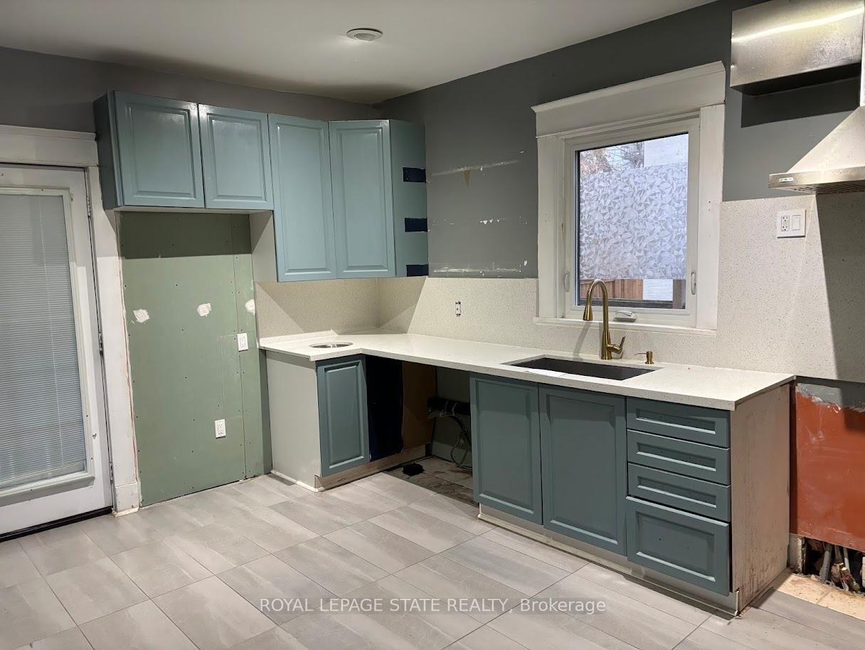 









4789


St Clair

Avenue,
Niagara Falls,




ON
L2E 3T2

