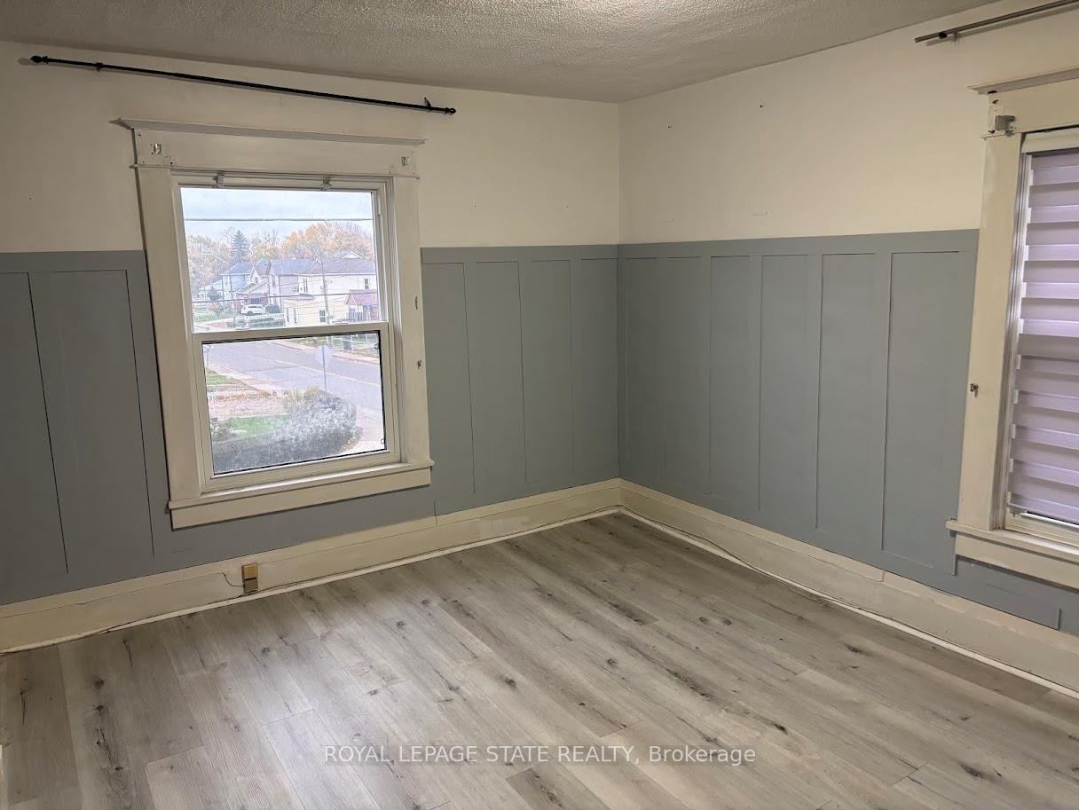 









4789


St Clair

Avenue,
Niagara Falls,




ON
L2E 3T2

