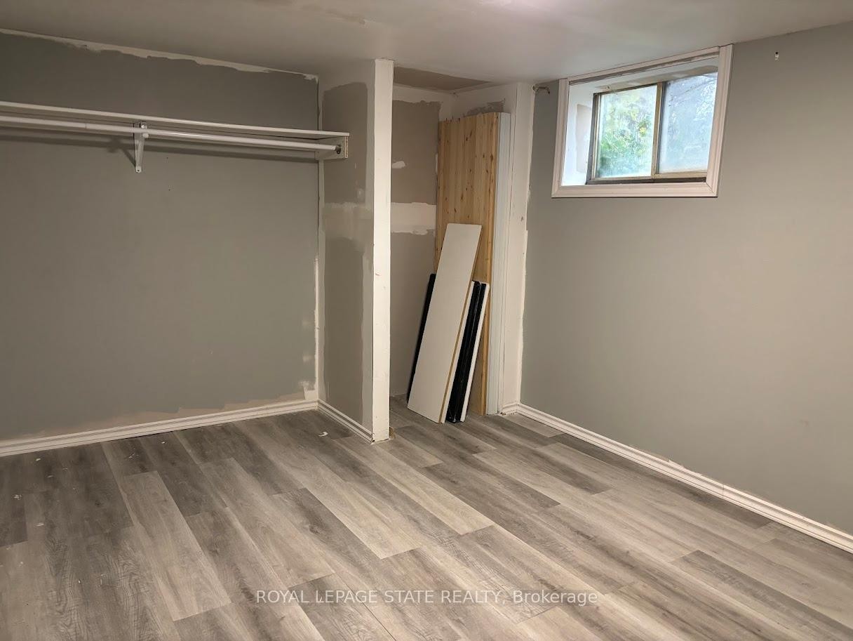 









4789


St Clair

Avenue,
Niagara Falls,




ON
L2E 3T2

