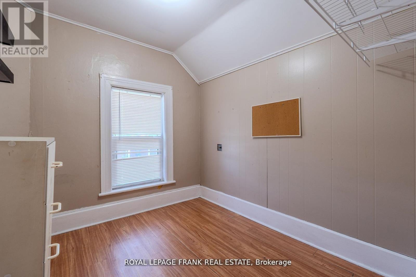 












87 DURHAM STREET W

,
Kawartha Lakes (Lindsay),




Ontario
K9V2P8

