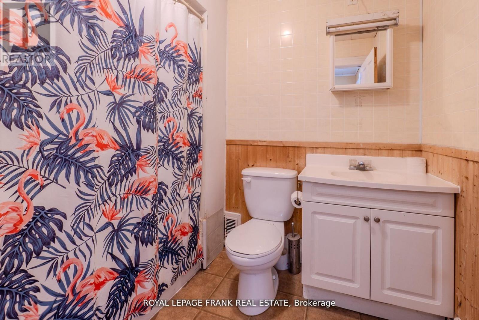 












87 DURHAM STREET W

,
Kawartha Lakes (Lindsay),




Ontario
K9V2P8

