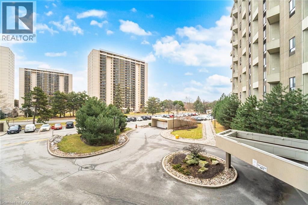 












296 MILL Road Unit# A21

,
Toronto,




Ontario
M9C4X8

