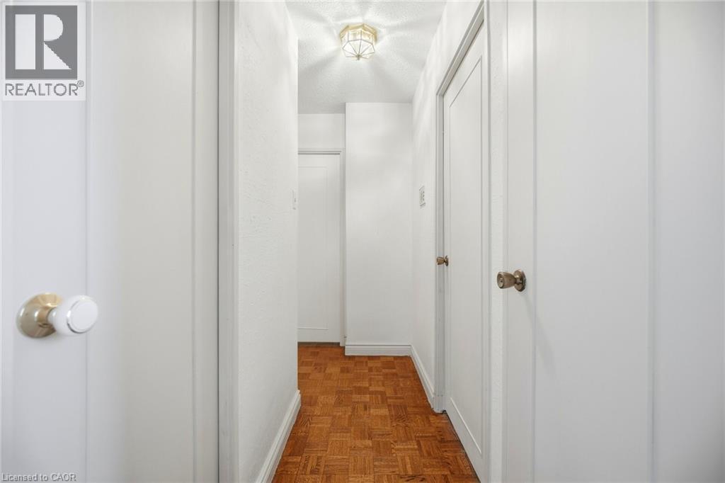 












296 MILL Road Unit# A21

,
Toronto,




Ontario
M9C4X8

