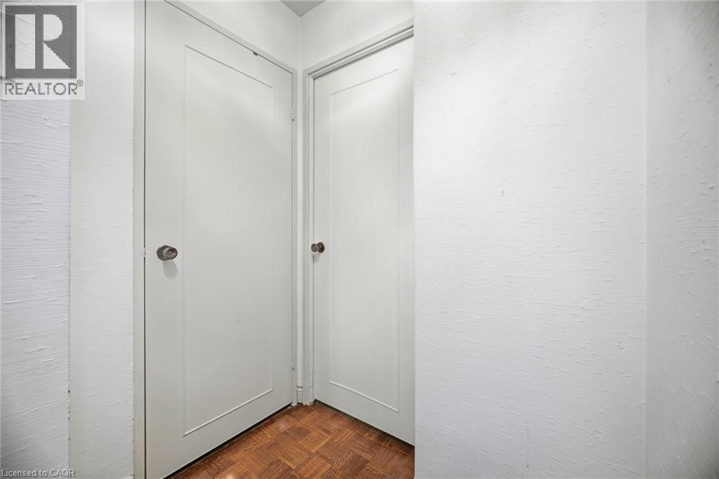 












296 MILL Road Unit# A21

,
Toronto,




Ontario
M9C4X8

