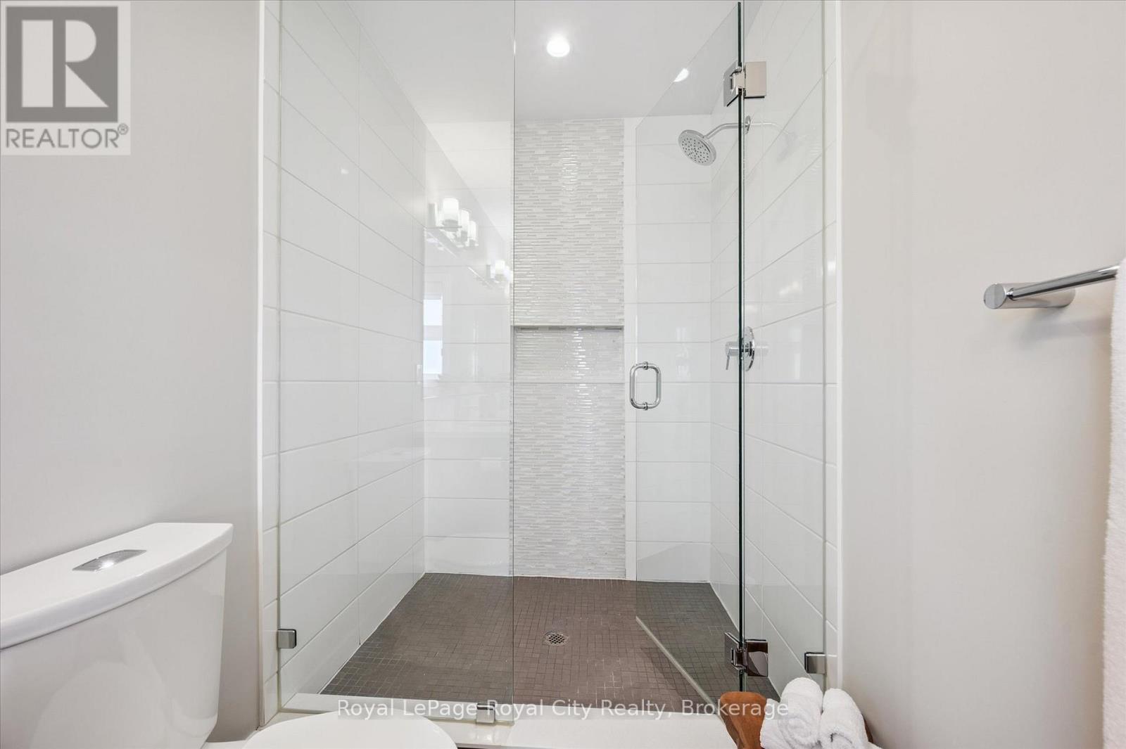 












25 - 60 ARKELL ROAD

,
Guelph (Kortright East),




Ontario
N1L0N7

