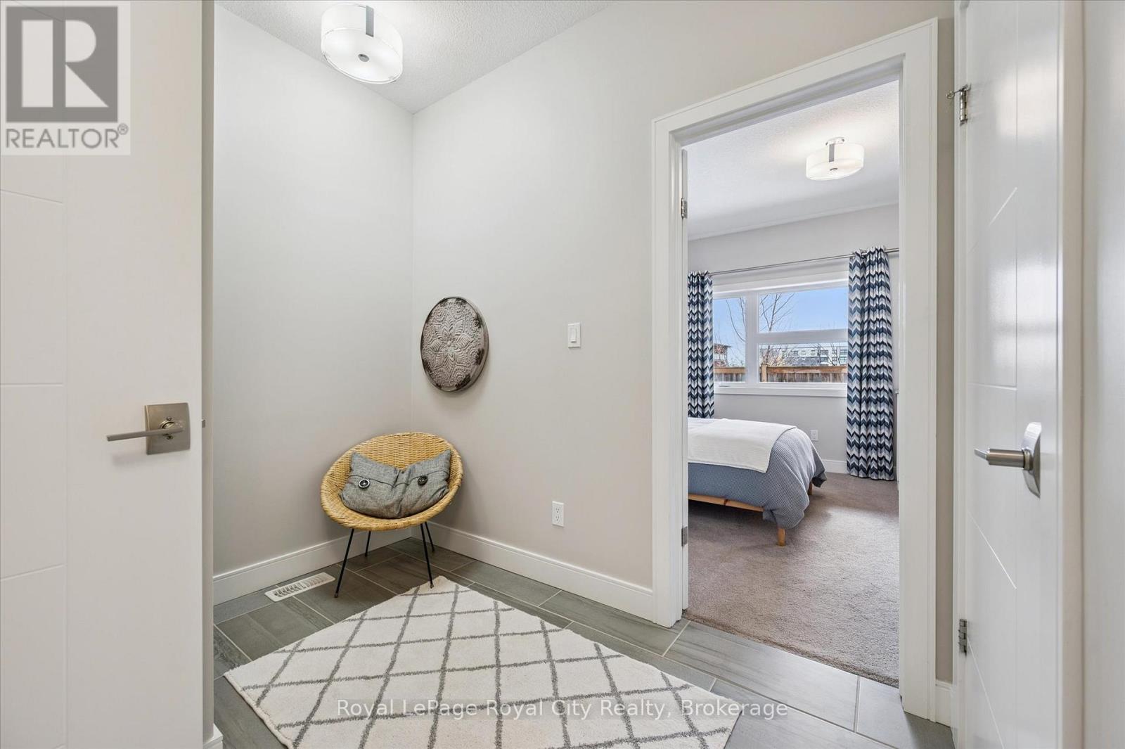 












25 - 60 ARKELL ROAD

,
Guelph (Kortright East),




Ontario
N1L0N7

