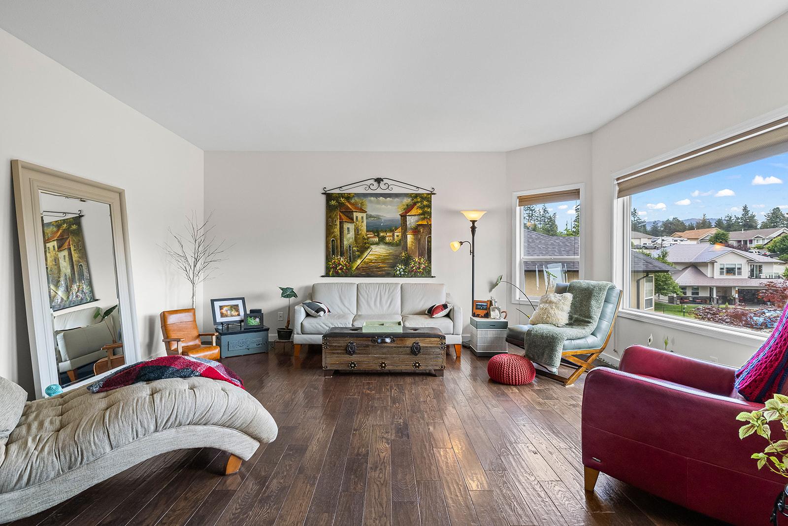 









5827


Victoria

Street,
Peachland,




BC
V0H 1X4

