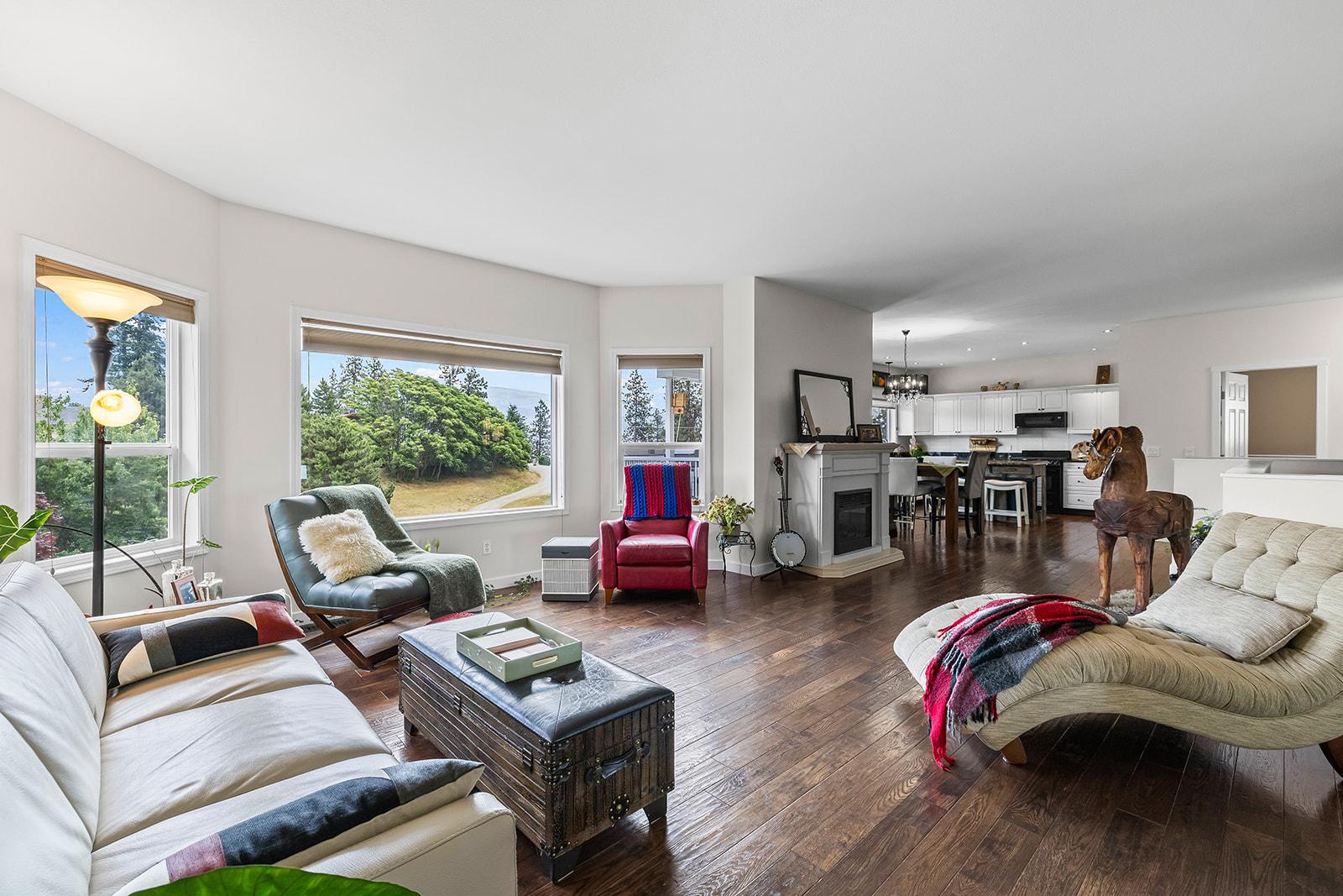 









5827


Victoria

Street,
Peachland,




BC
V0H 1X4

