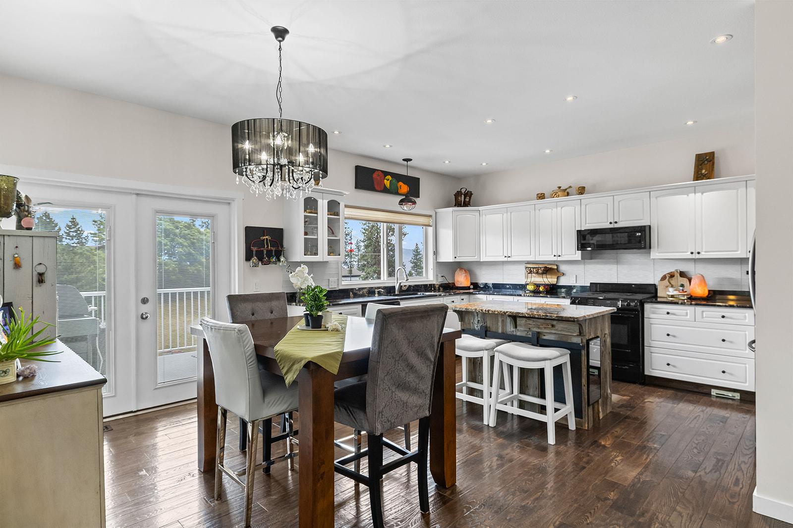 









5827


Victoria

Street,
Peachland,




BC
V0H 1X4

