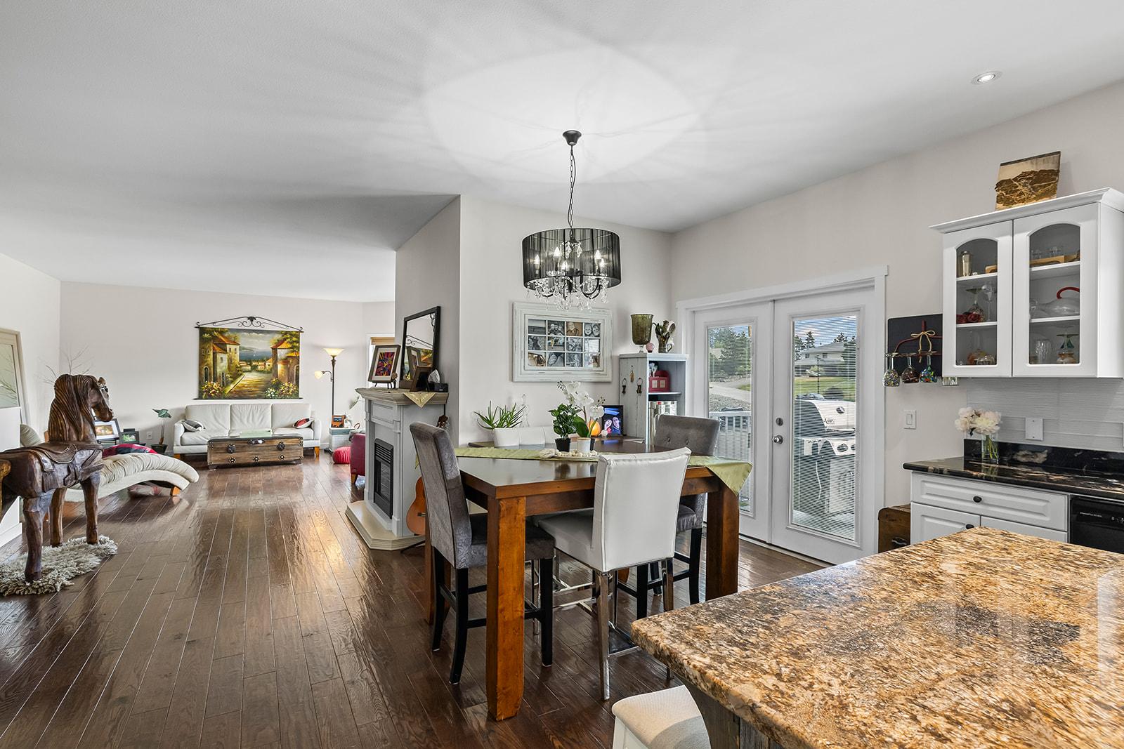 









5827


Victoria

Street,
Peachland,




BC
V0H 1X4

