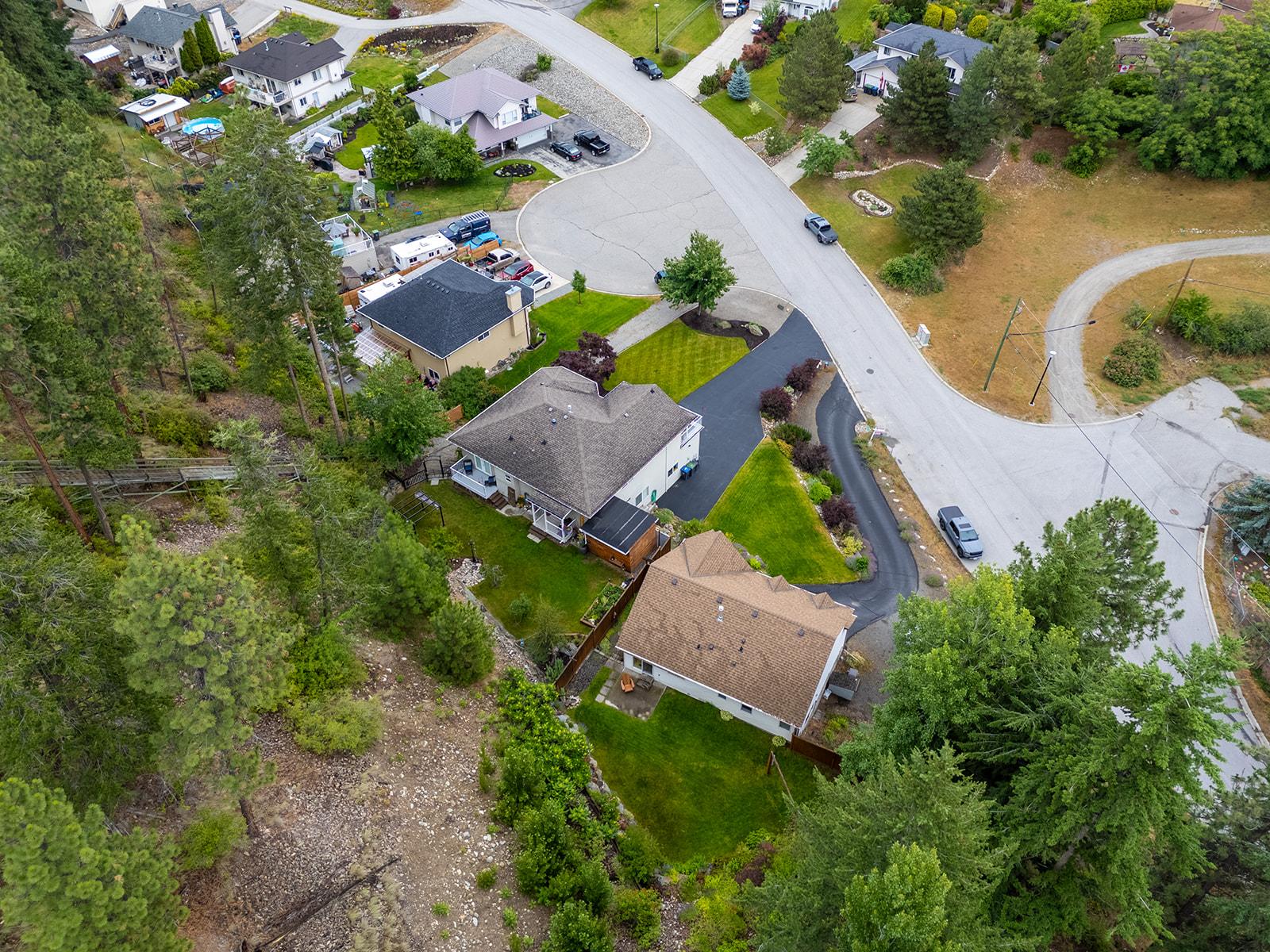









5827


Victoria

Street,
Peachland,




BC
V0H 1X4

