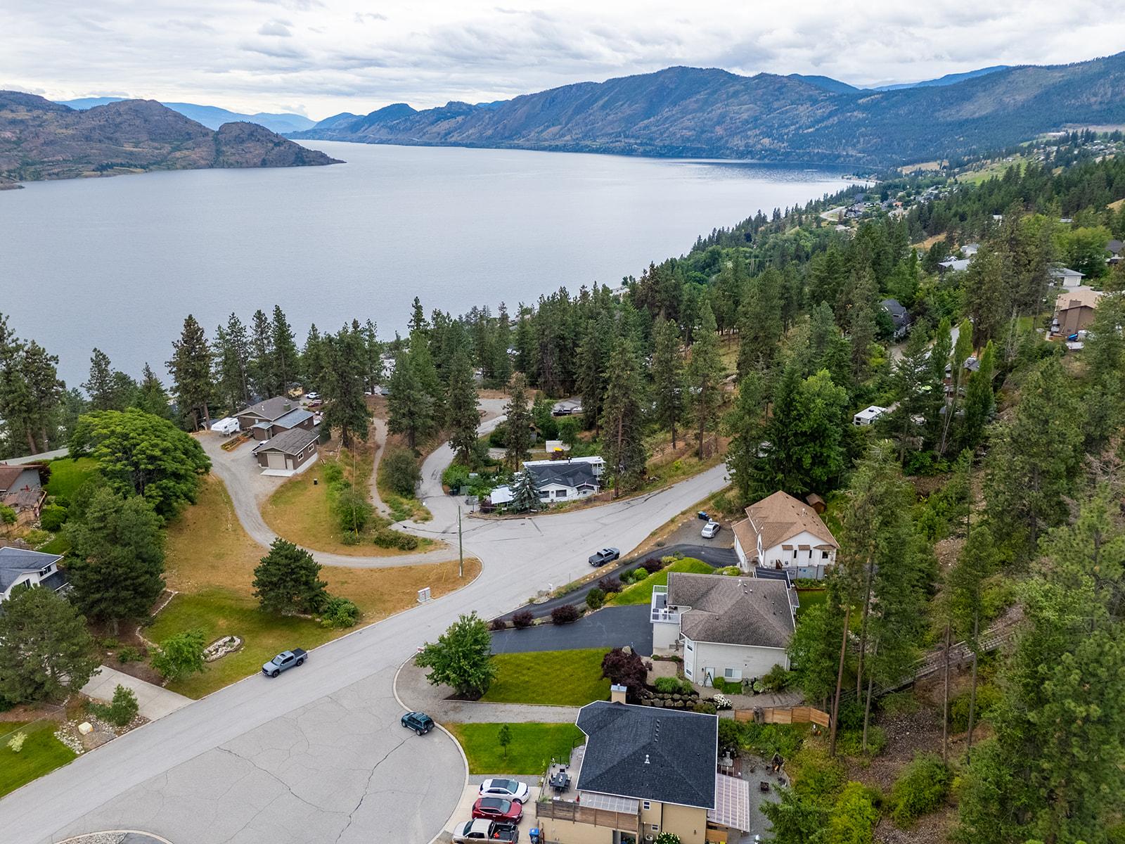 









5827


Victoria

Street,
Peachland,




BC
V0H 1X4

